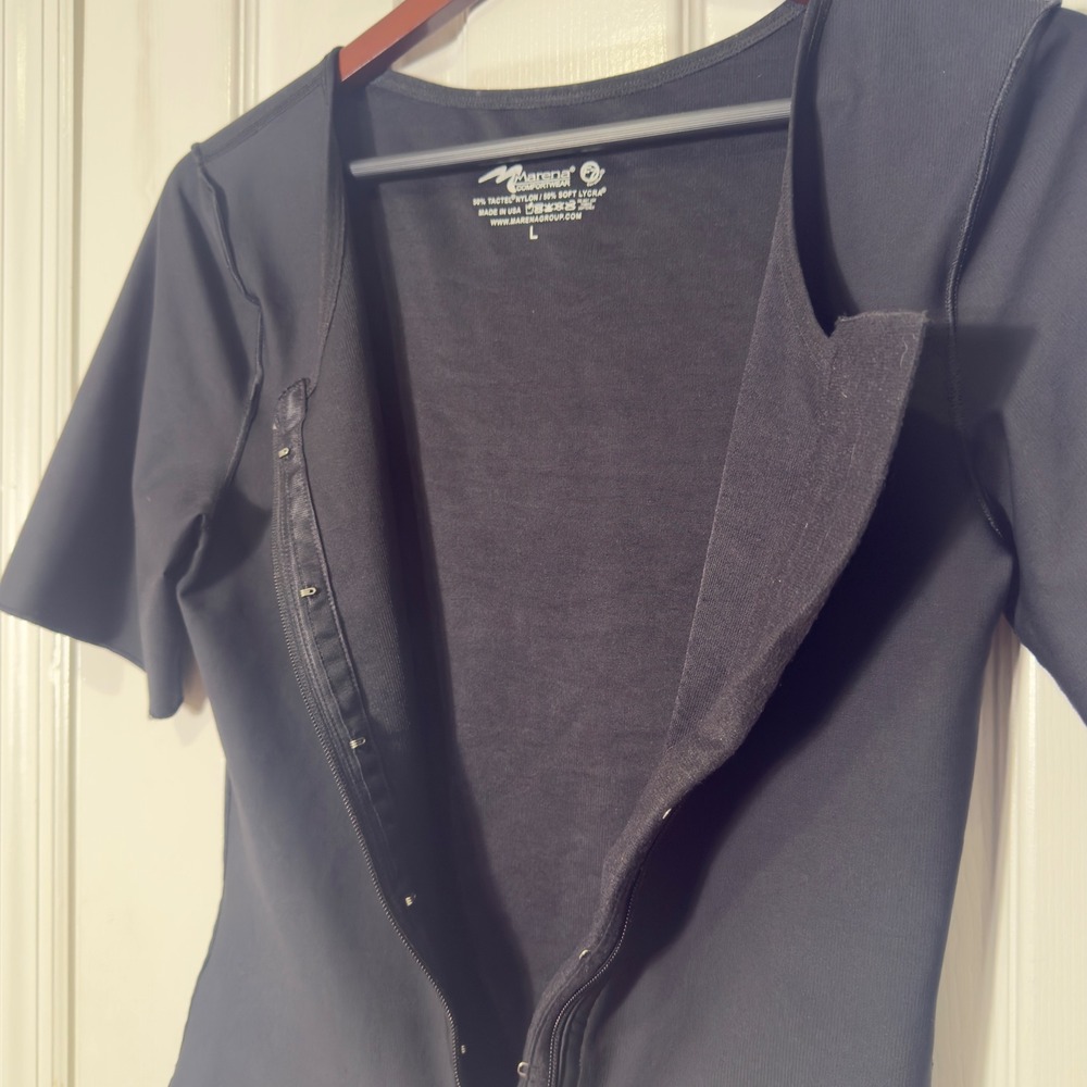 Marena Comfortwear Compression Top Zip Short Sleeve Black Women L Post Surgical - Picture 3 of 4